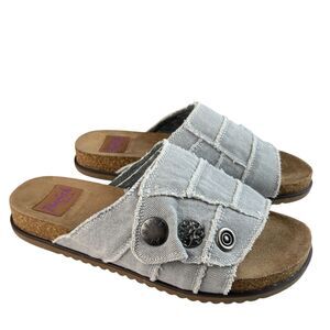 Blowfish Malibu Women’s Slide Sandals Size 9 Blue Denim Frayed Buttons Slip-On